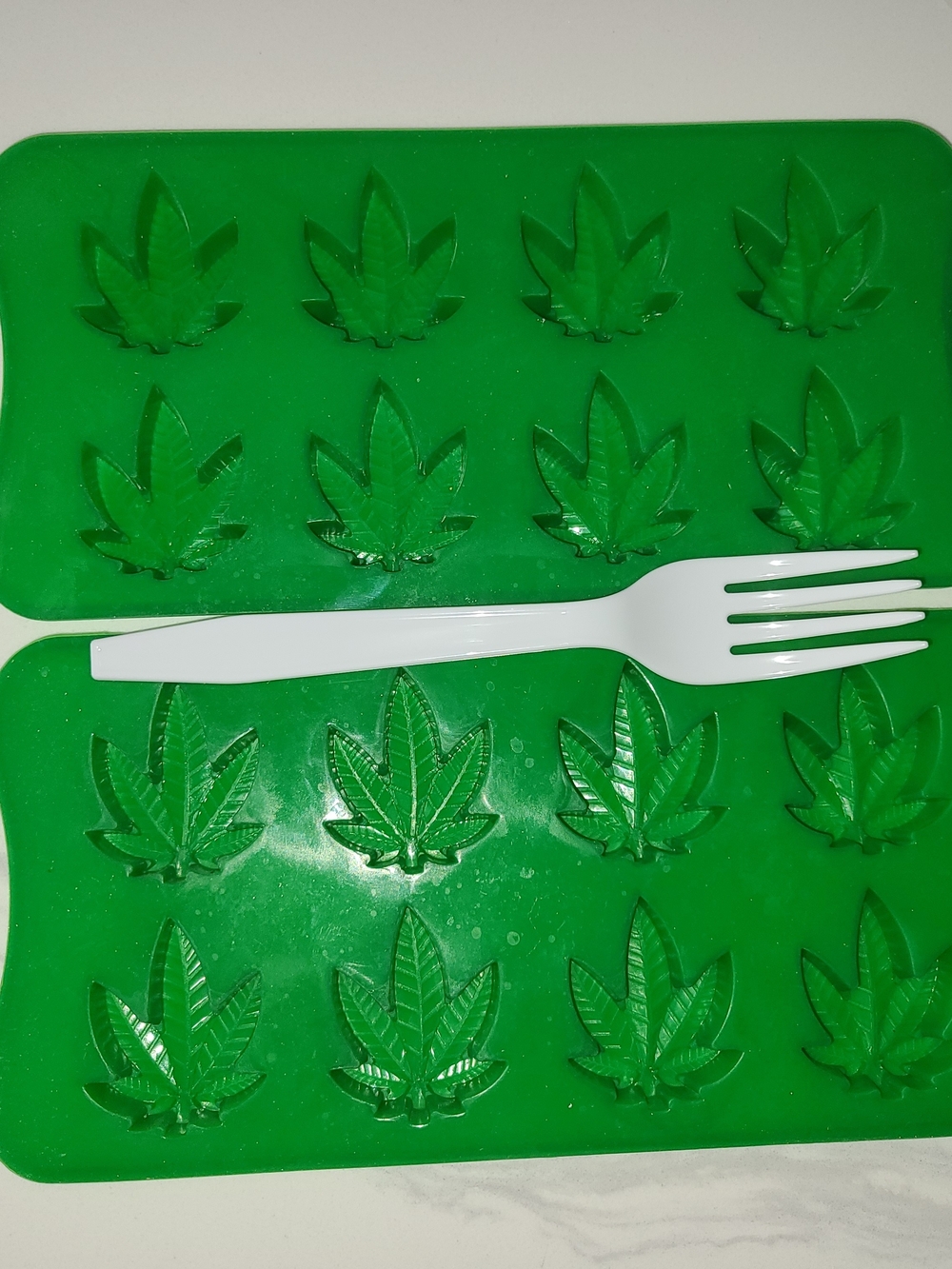 Green Silicone Leaf Candy Mold Tray - Home Dining